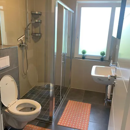 Apartmán Cityapartment Platinum Mit Balkon Bzw,terrasse